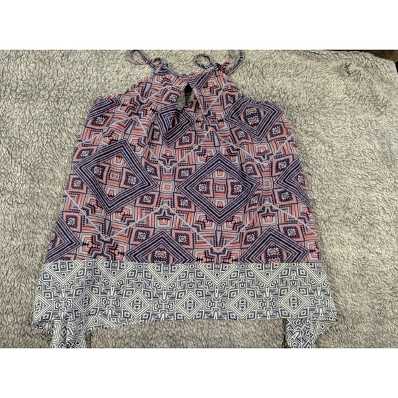 Purple pattern top - Picture 2 of 5